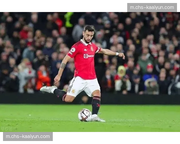 曼联B费中场调度掌控比赛方向 控场核心发挥决定球队上限